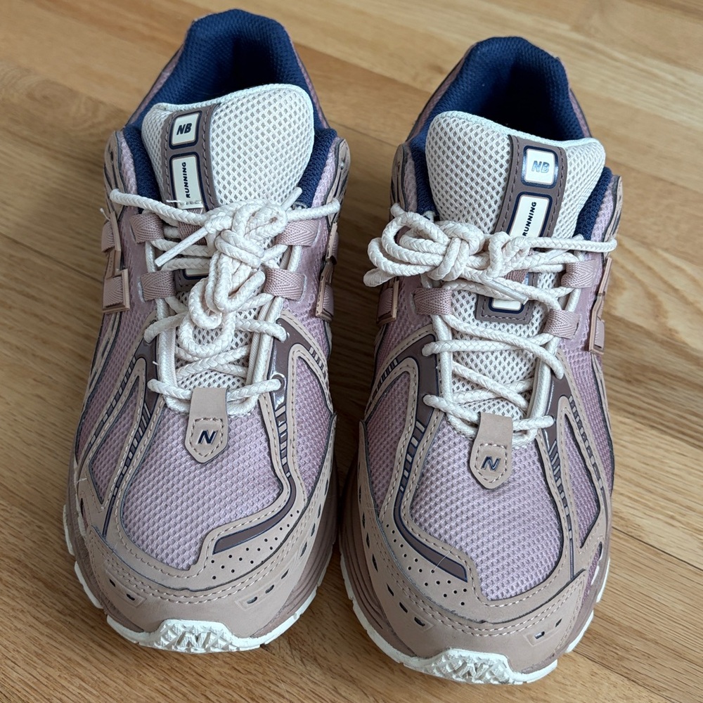 New Balance 1906R Sneaker 7Mens / 8.5 Women’s - Picture 7 of 7